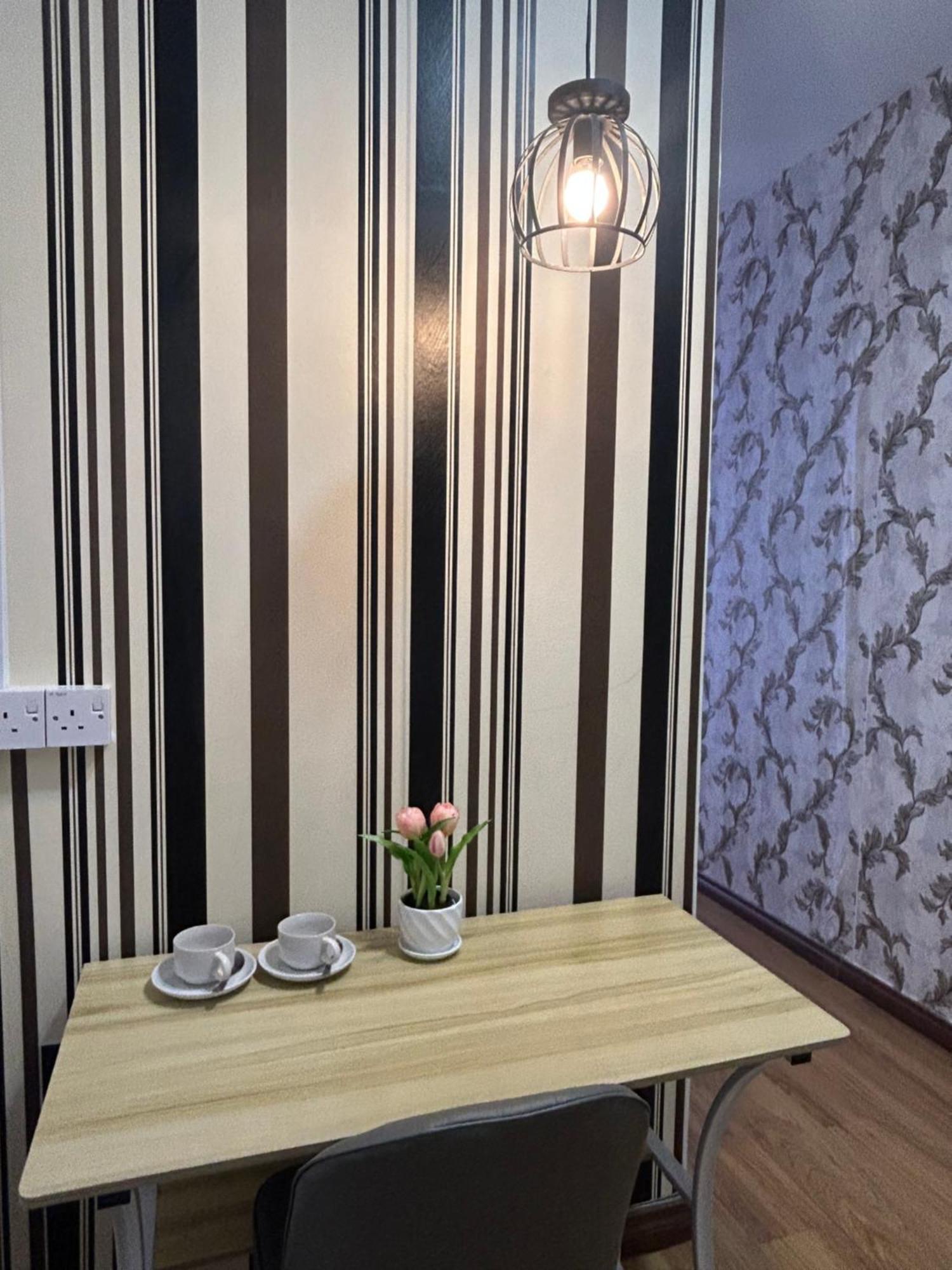 Roxy Apartment Kuching Eksteriør bilde
